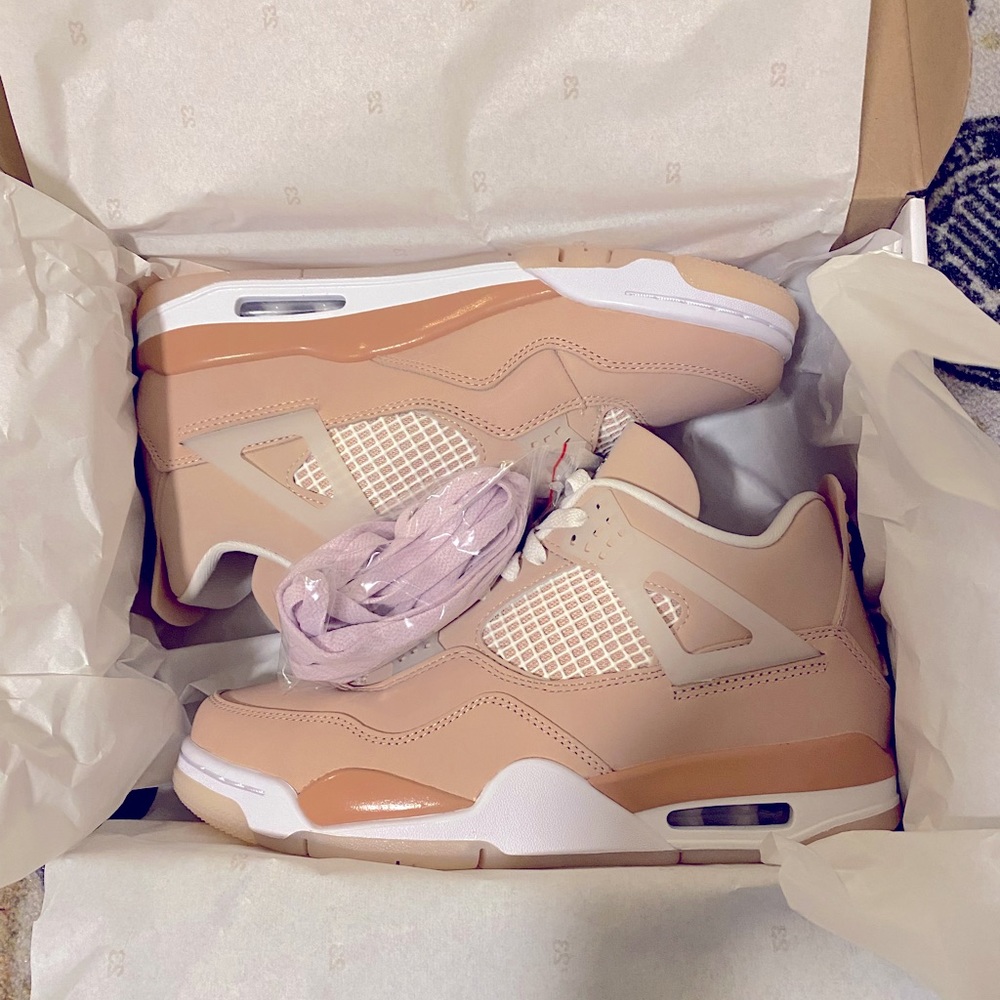 Jordan 4 Retro Shimmer